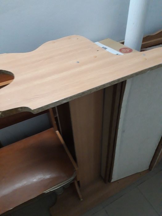 Продам лавочки б/у для кухни.для дачи. Для квартирантов