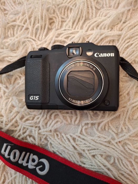 Продавам Canon G15.