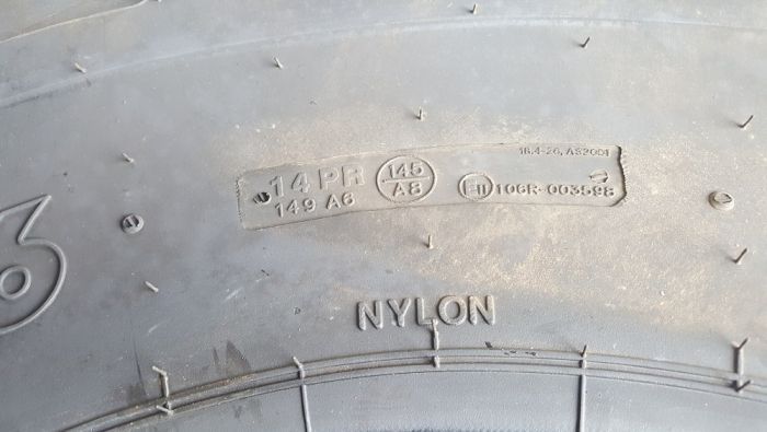 18.4-26 Cauciucuri noi pentru taf tractor combina BKT 14 pliuri India