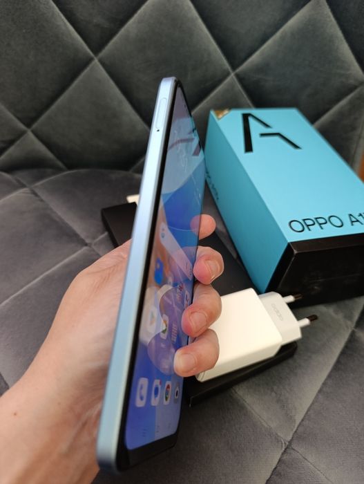 смартфон OPPO A17K в голубом цвете 41000