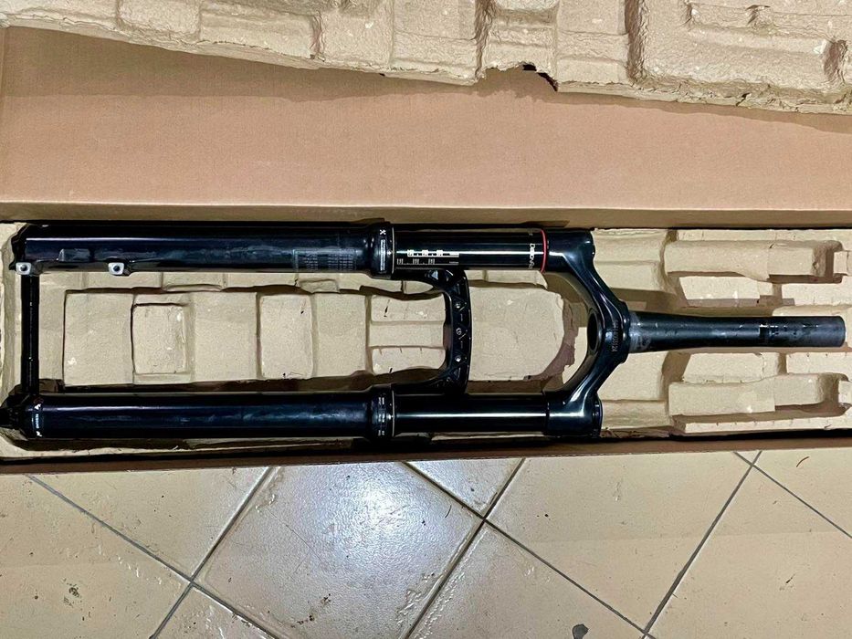 ROCKSHOX RELEVATION Debonair 27.5'' 130mm