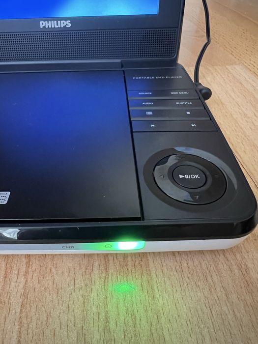 Преносим DVD / CD плеър Philips