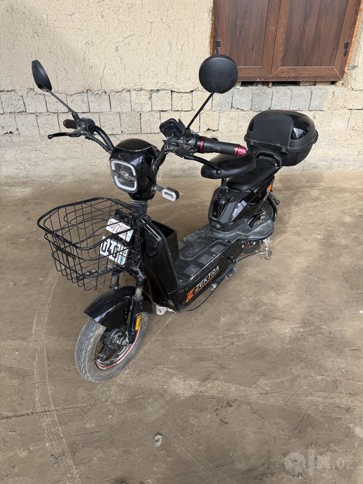 Skuter «ZEKTRA» xolati oʻrtaxil uzimnikini sotayabman