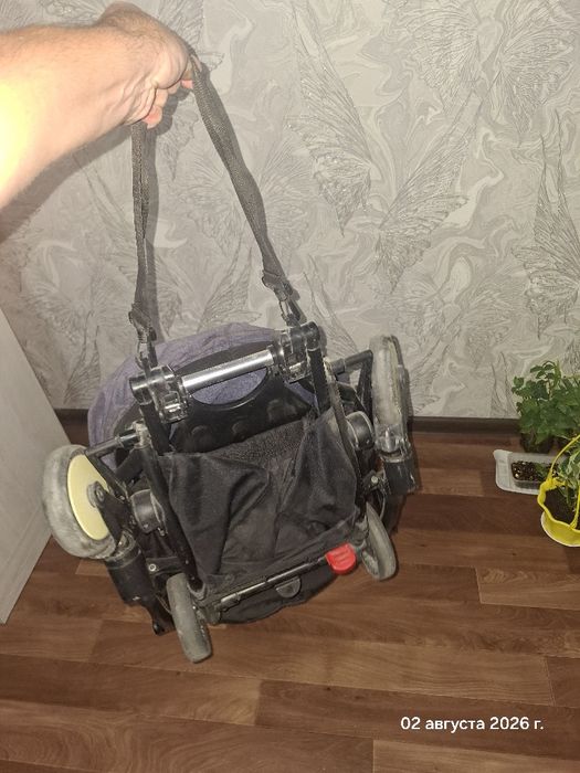 Коляска + автолюлька + стульчик для кормления