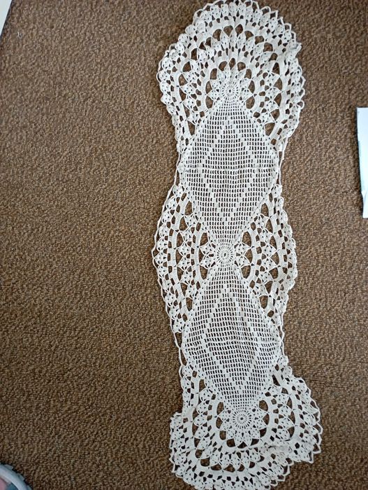 Ръчно плетени покривки на една кука