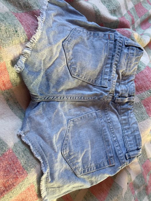 Pantaloni de blugi scurti 9-10 ani