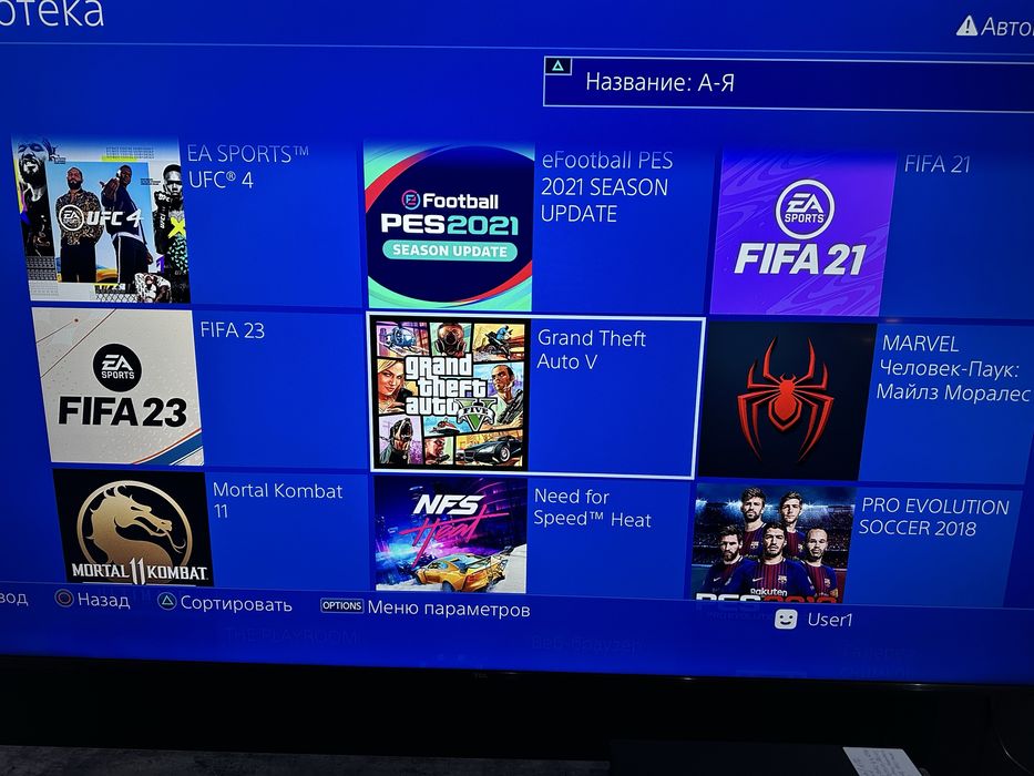 Playstation 4Pro/1Tb Топ игры и один джойстик!