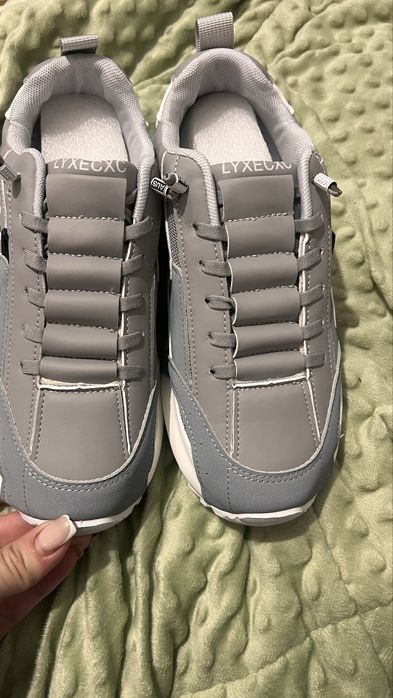 Кроссовки мужские новые