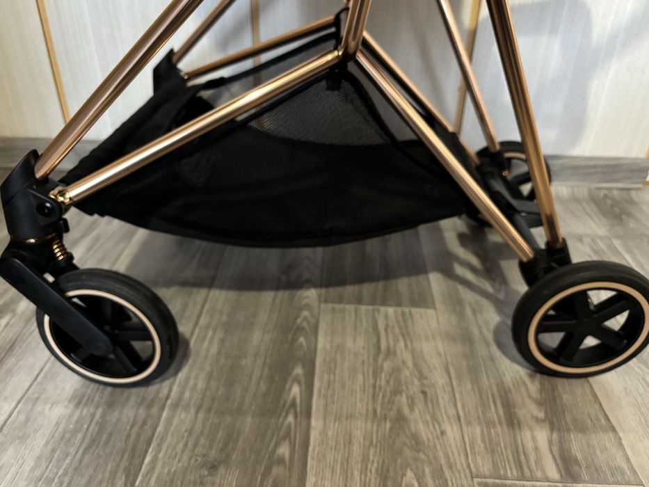 Бебешка количка Cybex Mios 3 Rose gold & black
