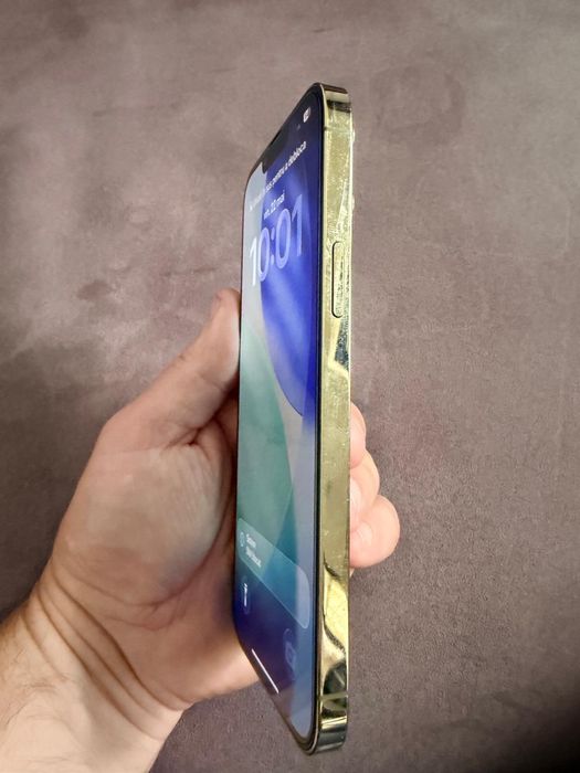 Vand/ schimb iphone 13 pro max