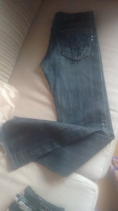 Blugi de dama Italia masura 28/34 (Medium) marca Fracomina cu pietre