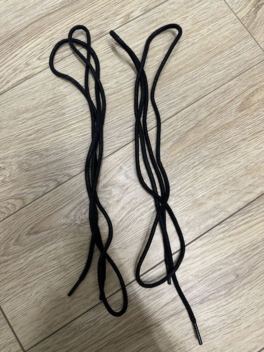 Продаю новые ботинки Jadon Dr. Martens