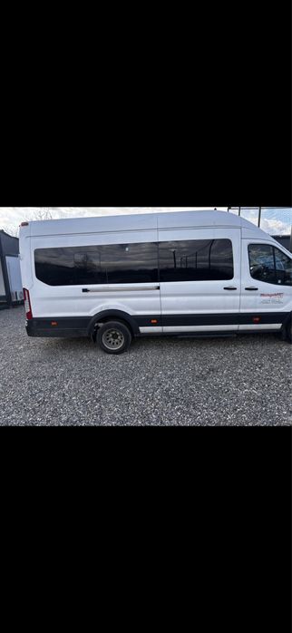Microbuz Ford  m2 17+1