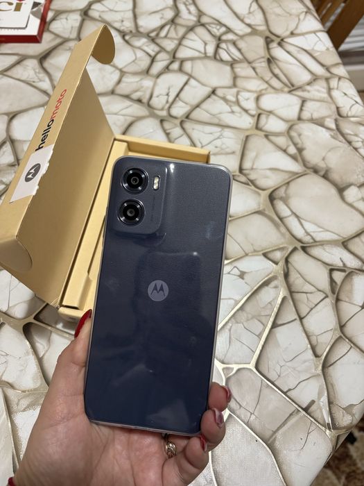 Мобилен телефон Motorola moto g05