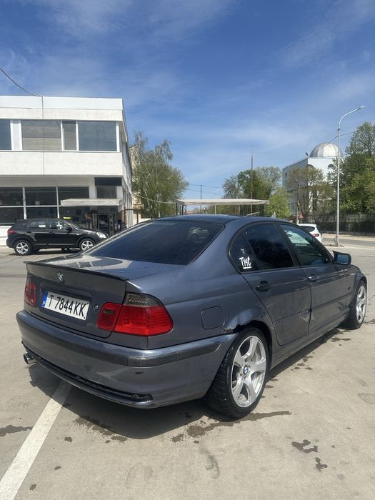 Продавам бмв 318 газ бензин