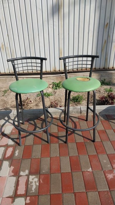 Барные стулья 2 штуки