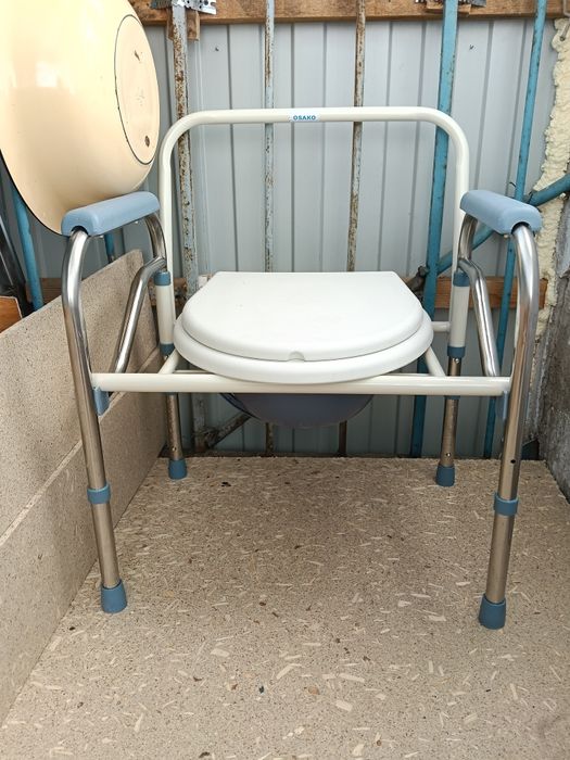 Кресло-туалет , для больных