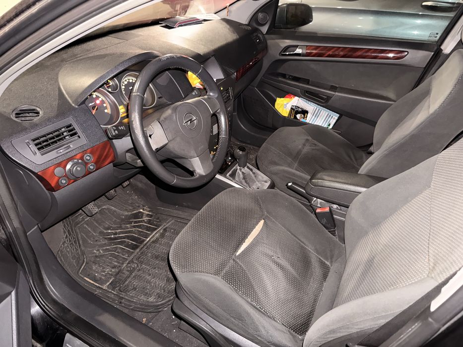 Vând Opel Astra H, 1.4 benzină, Euro 4 – stare bună de funcționare