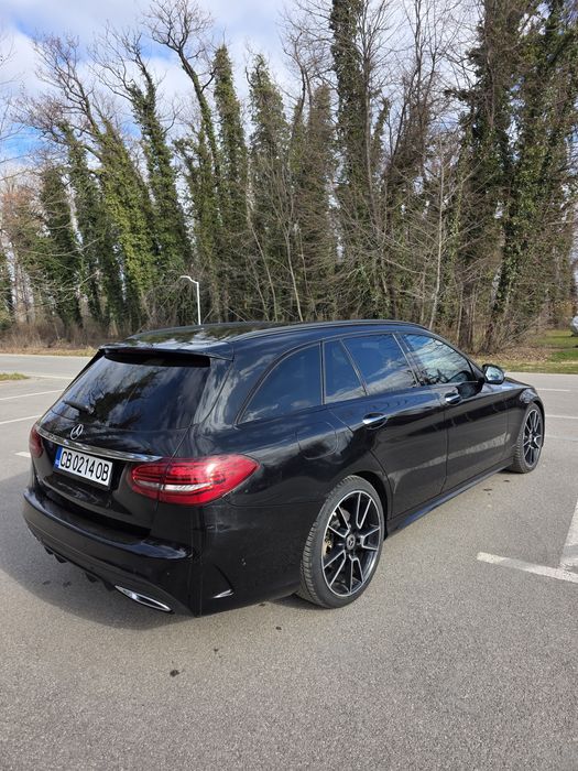 Mercedes C200 facelift AMG packet W205 комби.
Автомобилът е в добро съ