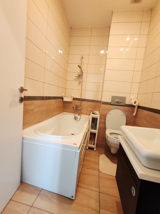 Vand studio 2 cam Cosmopolis, dormitor separat