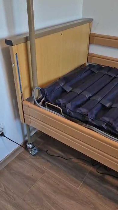 Pat Electric pentru uz Sanitar + saltea antiescare