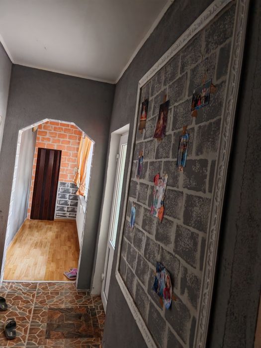 Vand casa în cermei