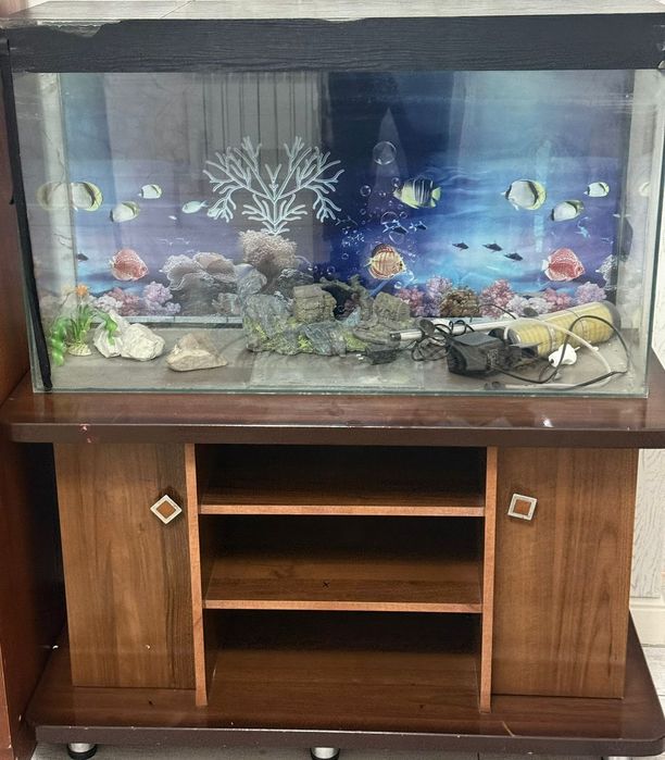 Продаётся аквариум