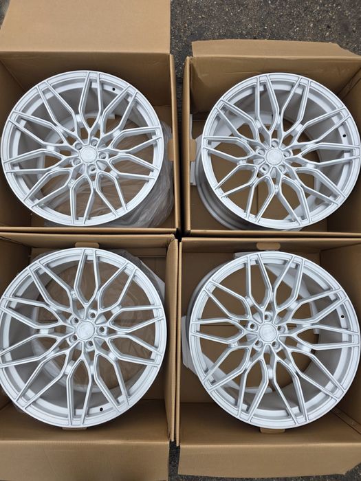 Jante noi forjate concave Audi Q8 rsQ8 R23