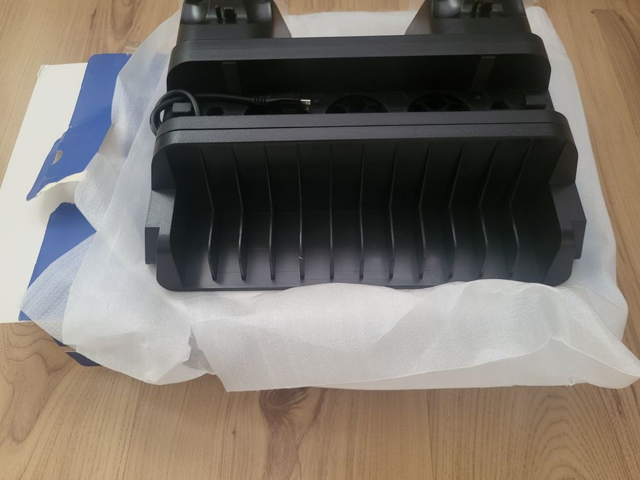 Statie răcire PlayStation 4