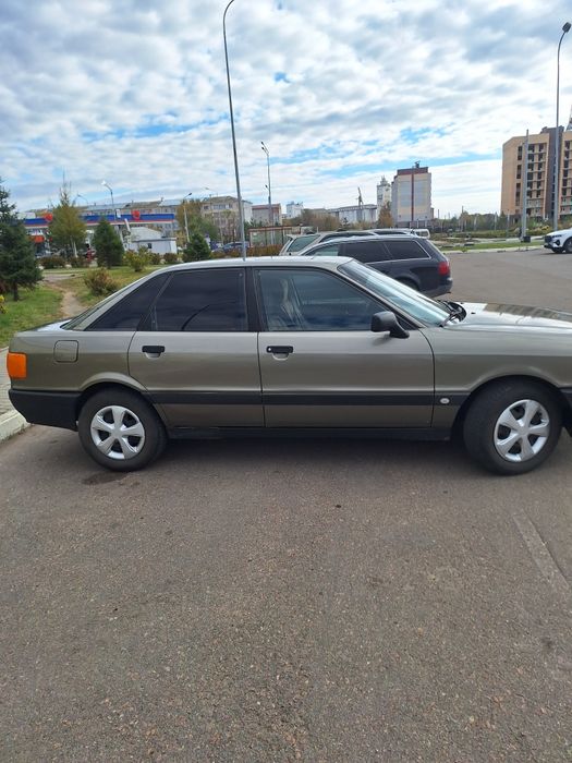 Продам Ауди 80 б3