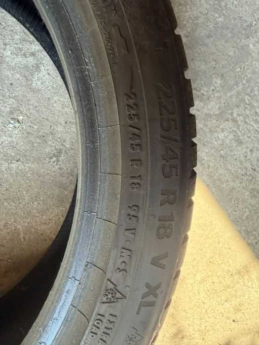 Anvelope Continental WinterContact TS 870 P 225/45 R18 95V XL 
dot 2024