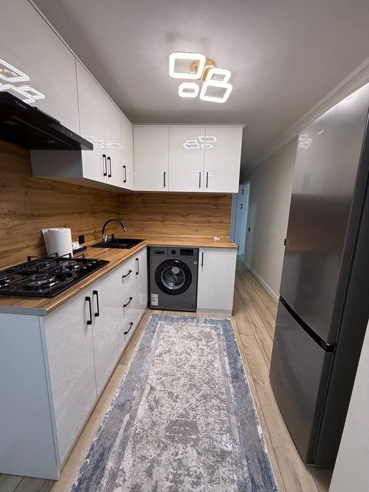 Метро Максим Горький БИЙ 1 ком №2551 J