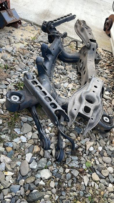 Punte spate bmw e90 330 xd