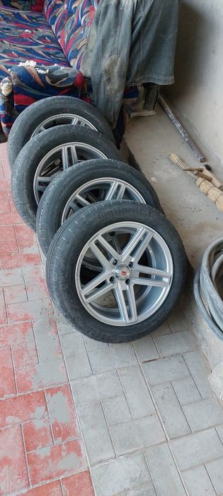 Vossen diskler satiladi