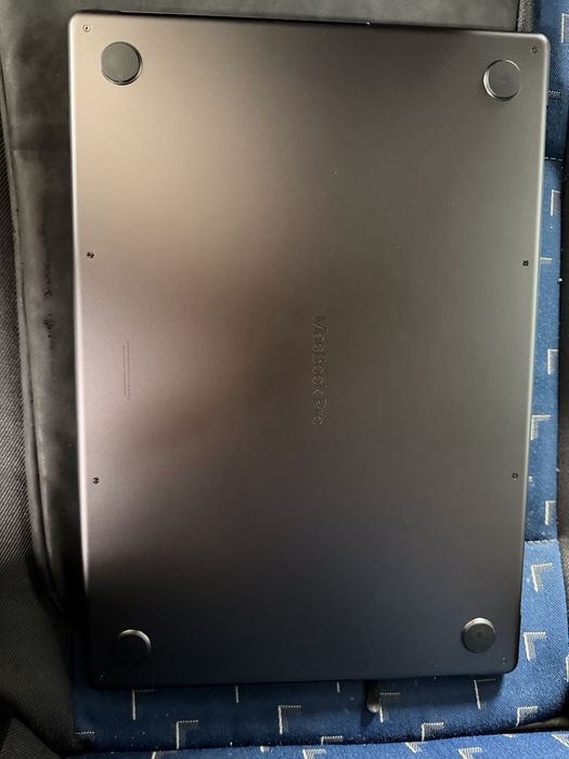 MacBook pro M5 1TB