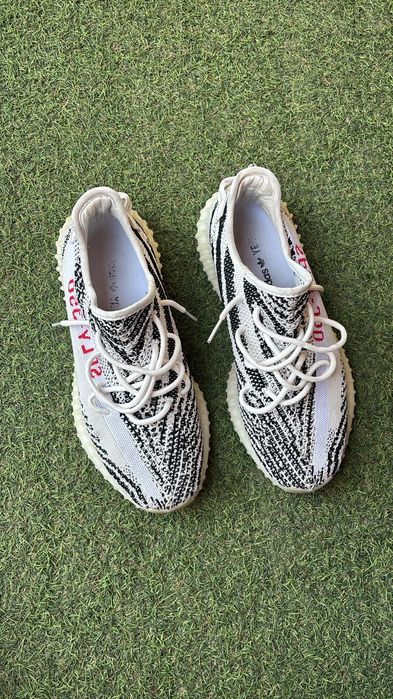 Yeezy 350 zebra V2