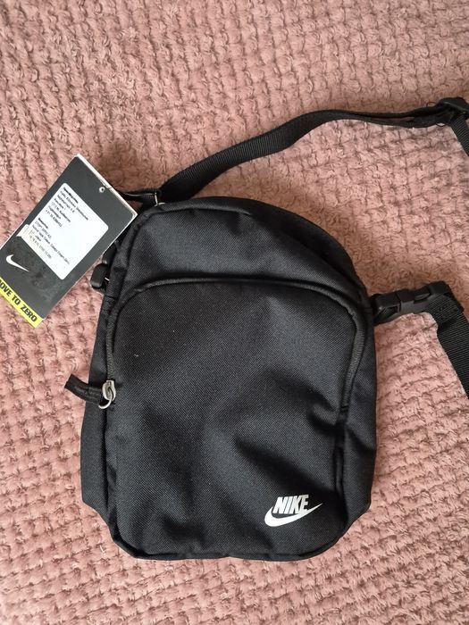 Nike чанта за през рамо