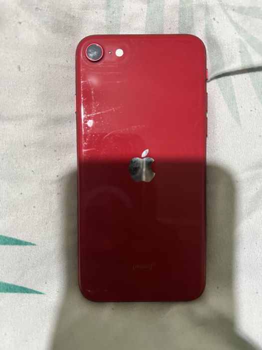 iPhone SE 2020 продается