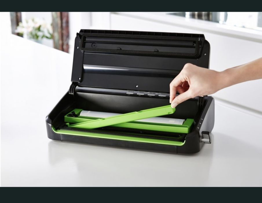 Уред за вакуумиране Foodsaver FFS005X-01, 28 см, 3 Скорости, Сребрист