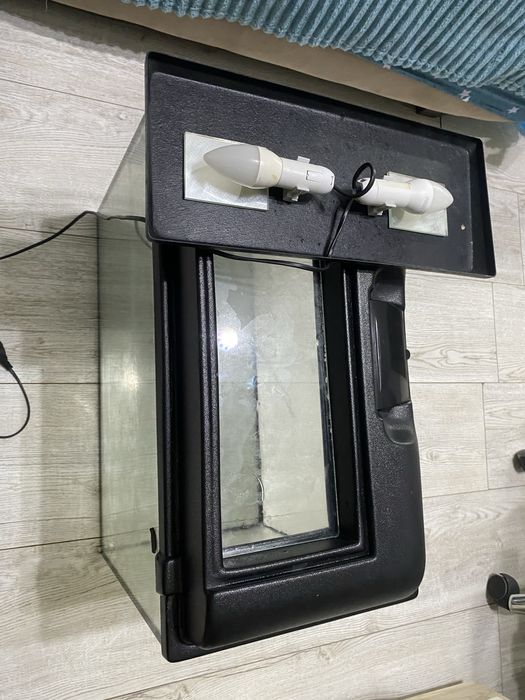 Аквариум обьем 60л, заводсокой