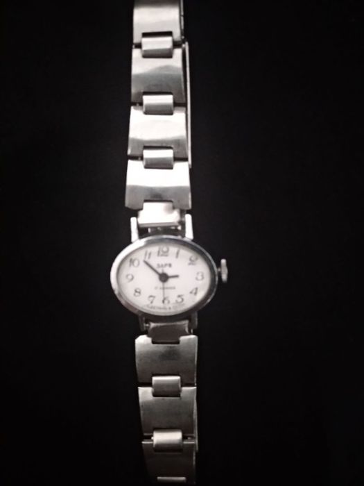 Продается ручниечасы СССР. Механические состояние отличное