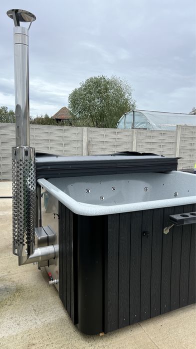 Jacuzzi din fibra de sticla patrat 10 persoane