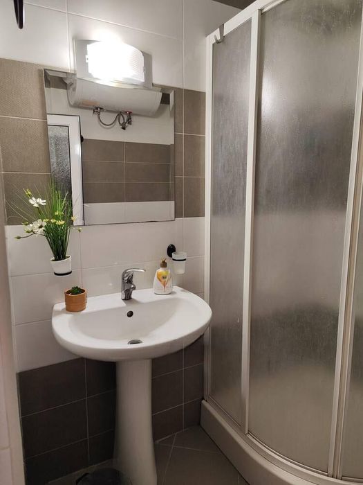 Дава се под наем Двустаен апартамент в Бургас, Сарафово - 65 кв.м за 408 € - Снимка #4