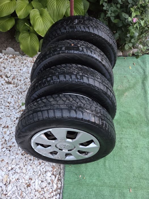 Anvelope M+S Skoda 175 / 70 R 14  originale Skoda