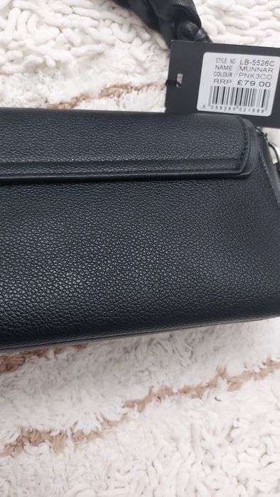 Черная кожаная сумка