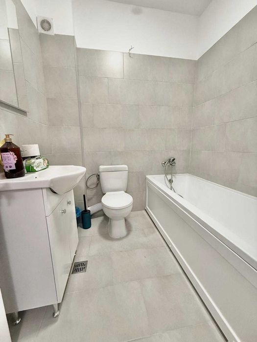 Garsoniera moderna Militari Residence - comision 50%