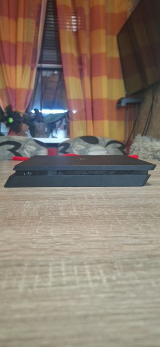 Playstation 4 slim и джойстик