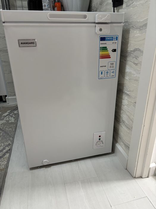 Морозильник 2еу белый и серый срочно