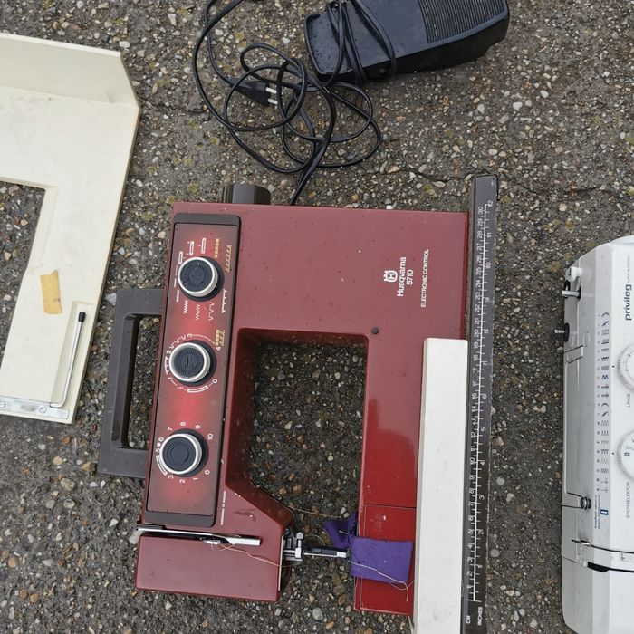 Mașini de cusut huzvarna. Privilegi. Panoramic