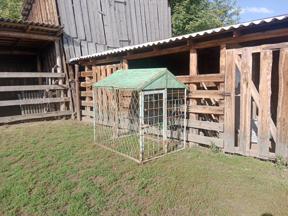 Продам вольер,будку для собаки